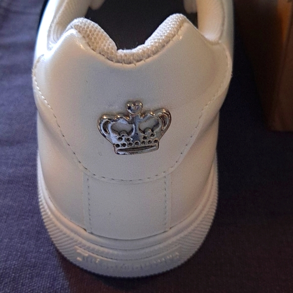 Juicy Couture Black and White Slip on Sneakers No Tie Laces 10 M - Picture 3 of 8